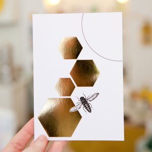 Postkarte Gold - Biene