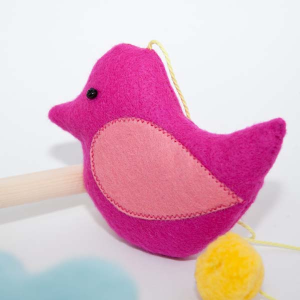 Baby-Mobile Vogel im Wald – Bild 3