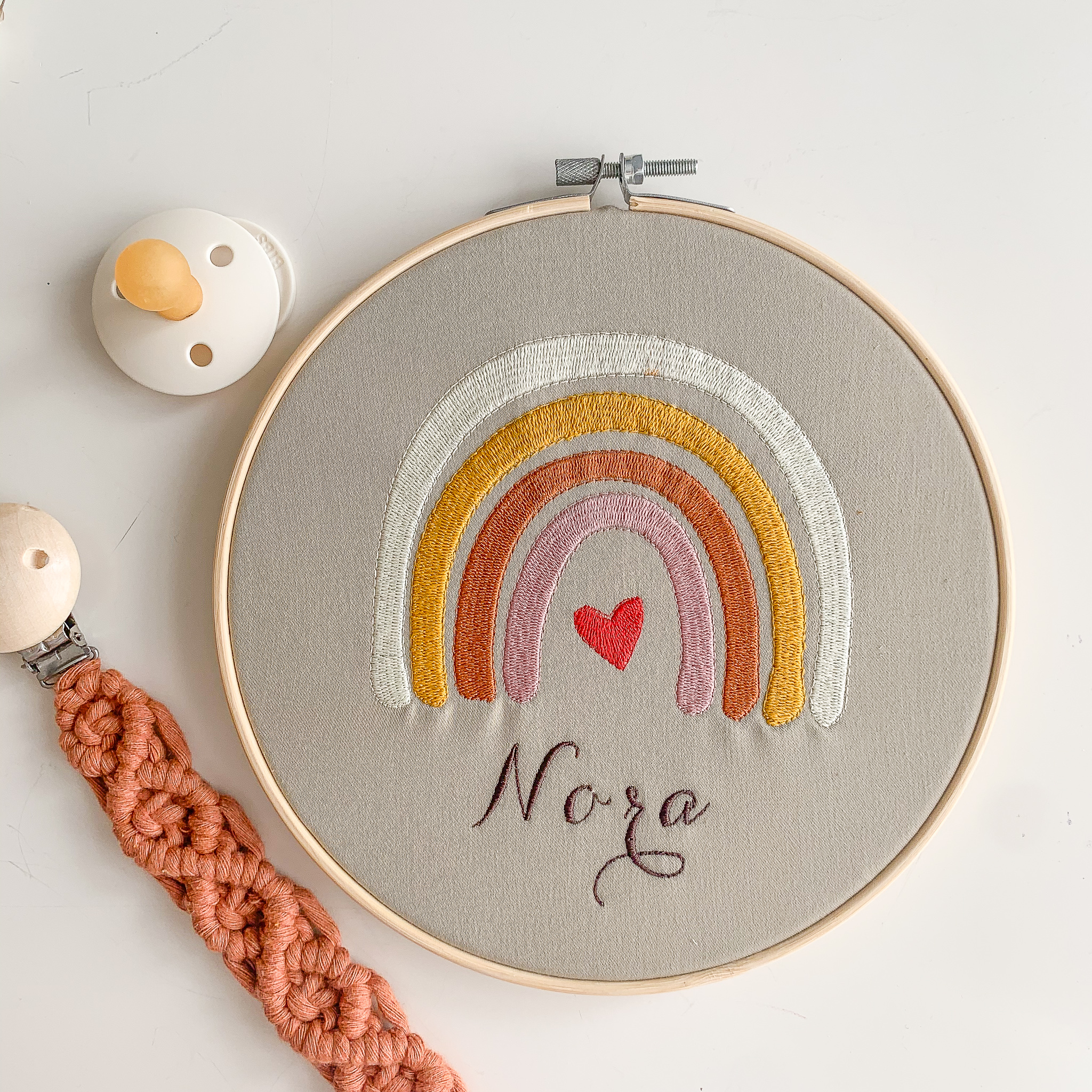 Stickrahmen Regenbogen