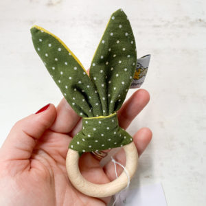 Beißring Hase - olivgrün & gelb